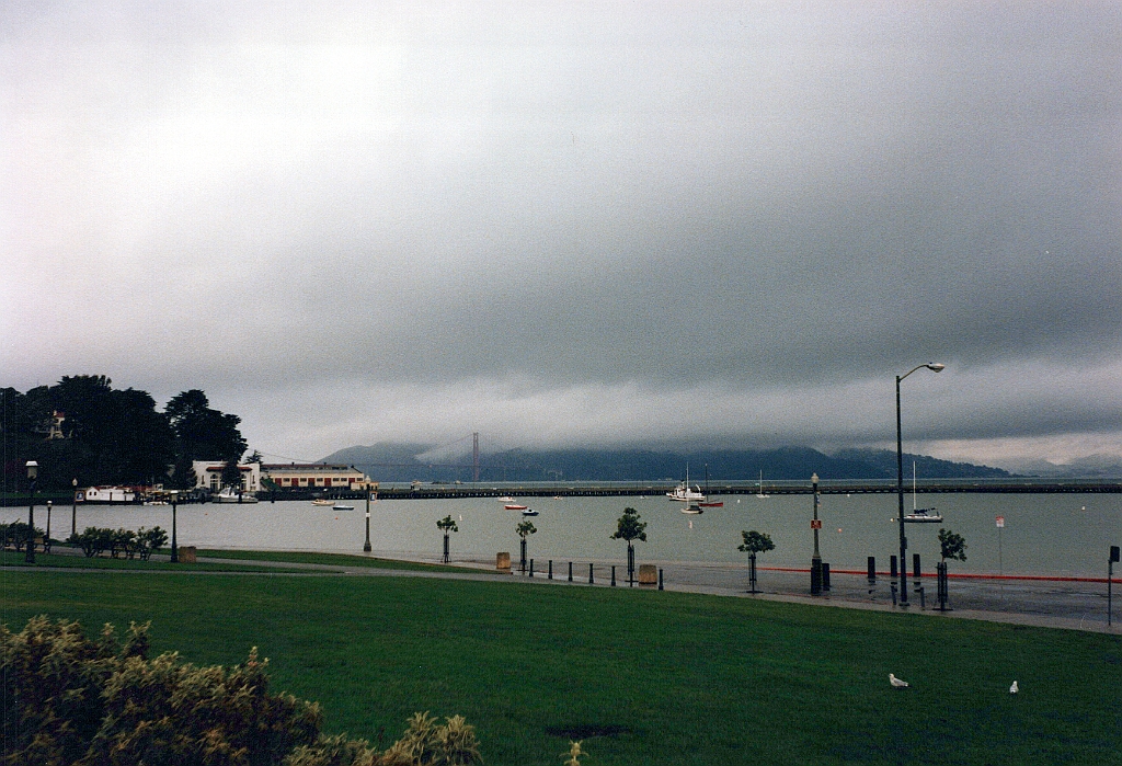 1997 - USA 70 (Golden Gate Bridge).jpg